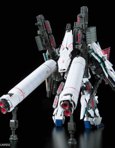 RG 1/144 Full Armor Unicorn Gundam back 2