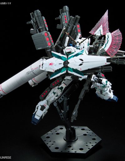 RG 1/144 Full Armor Unicorn Gundam