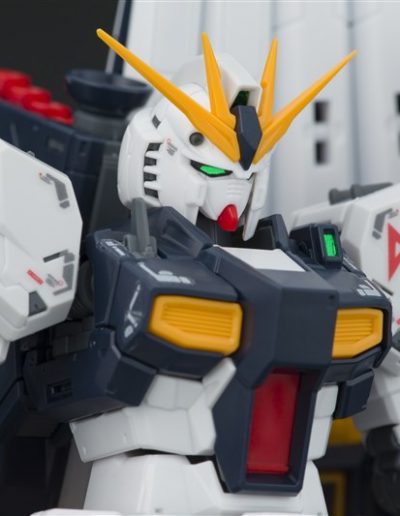 Dengeki Hobby RX-93 Nu Gundam
